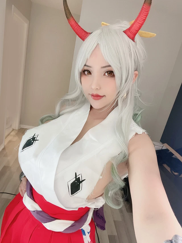 Hana Bunny《海贼王》中 cosplay 凯多的女儿“大和”插图3