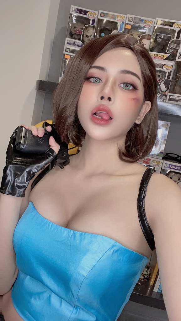 coser@Byoru在《生化危机》cos吉尔·瓦伦丁，性感美丽插图7