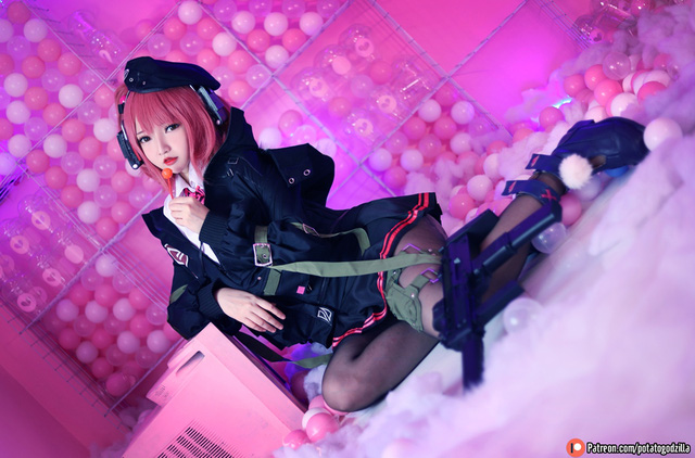 女 coser Potato Godzilla化身《少女前线》中的 HK-MP7 角色，甜美性感插图