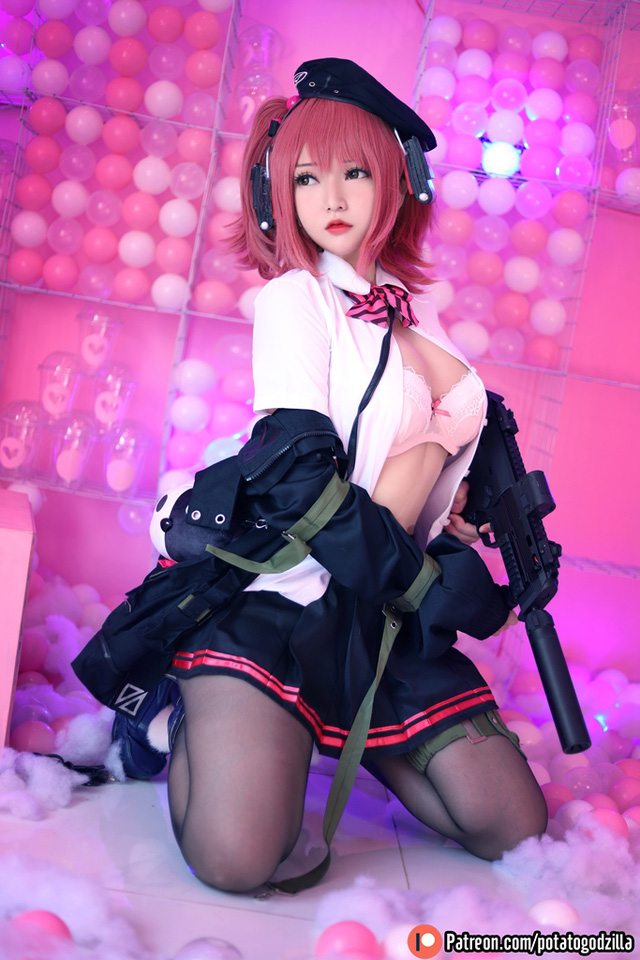 女 coser Potato Godzilla化身《少女前线》中的 HK-MP7 角色，甜美性感插图3