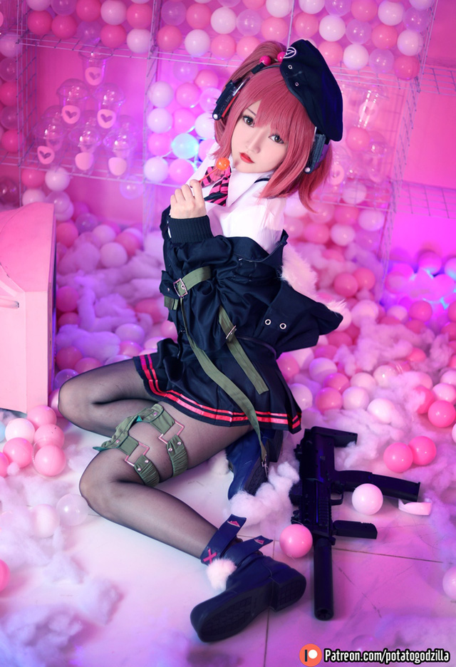 女 coser Potato Godzilla化身《少女前线》中的 HK-MP7 角色，甜美性感插图2