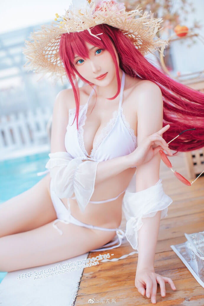 碧蓝航线COSPLAY：瓜希酱cos絮库夫，身穿纯白比基尼秀身材(碧蓝航线cosplay独角兽)插图4