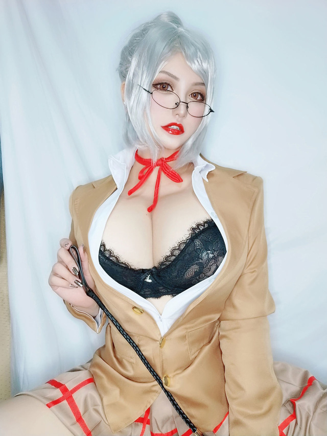 夏鸽鸽不想起床cos白木芽衣子 [coser@夏鸽鸽不想起床cos图集](夏鸽鸽不想起床多少钱)插图4
