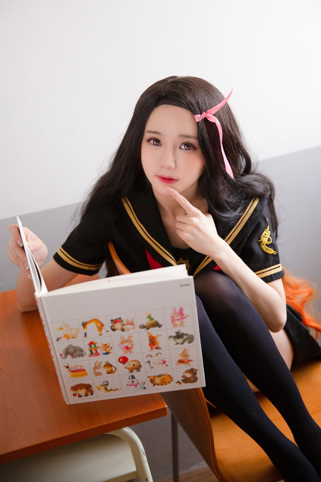 Sally Dorasnow 变身《鬼灭之刃》中祢豆子，女学生造型让观众心潮澎湃插图2
