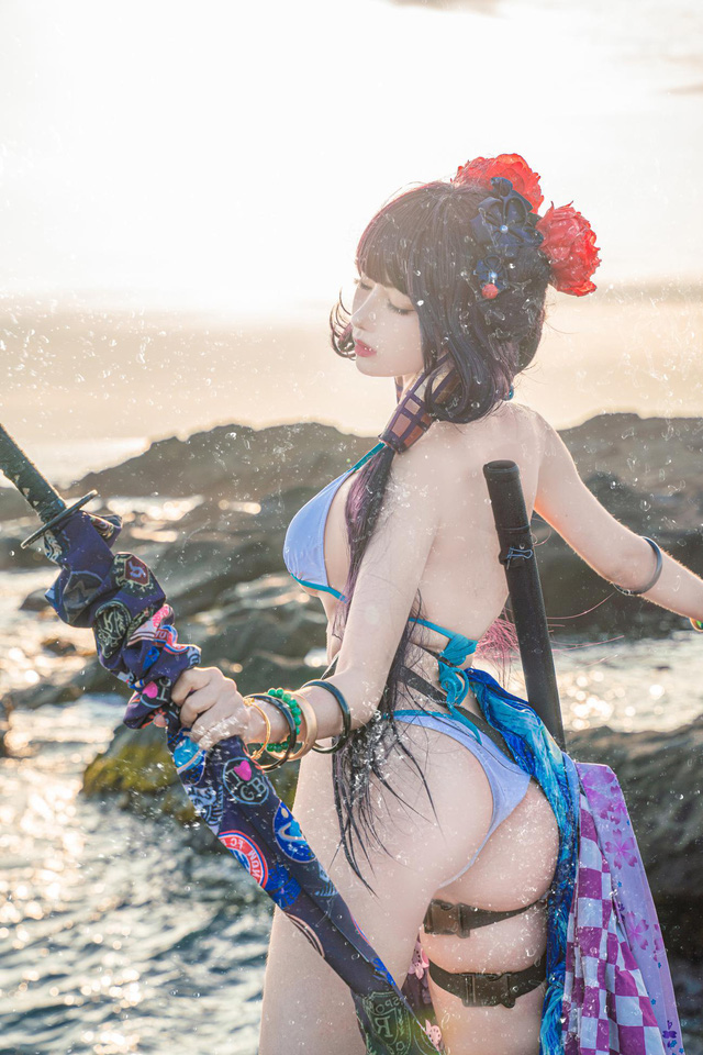 Shika小鹿鹿 cos 比基尼版葛饰应为[Shika小鹿鹿 cos 图集](shika小鹿鹿知乎)插图5