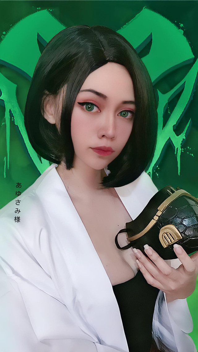 女 coser 变身极其性感的蝰蛇 Viper，让游戏玩家“流鼻血”(cosplay女服)插图2