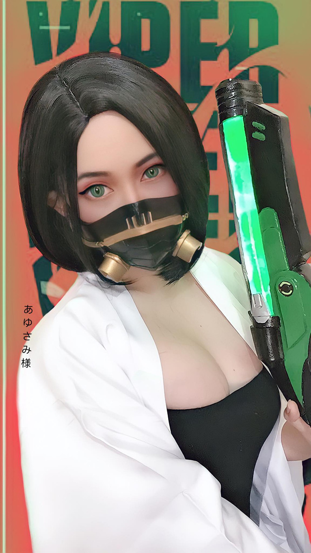 女 coser 变身极其性感的蝰蛇 Viper，让游戏玩家“流鼻血”(cosplay女服)插图1