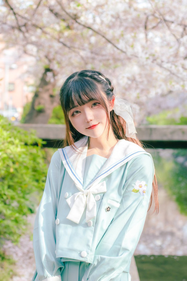 年轻可爱的日本 Z 世代女 coser 以美貌吸引观众插图2
