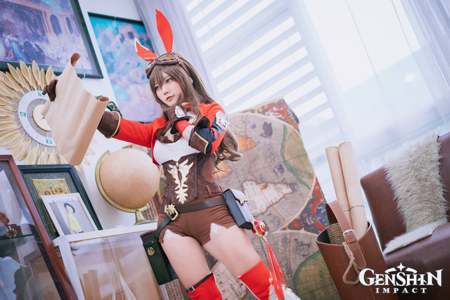 coser@Messie Huang在《原神》中变身Amber，拥有令人窒息的灵魂插图