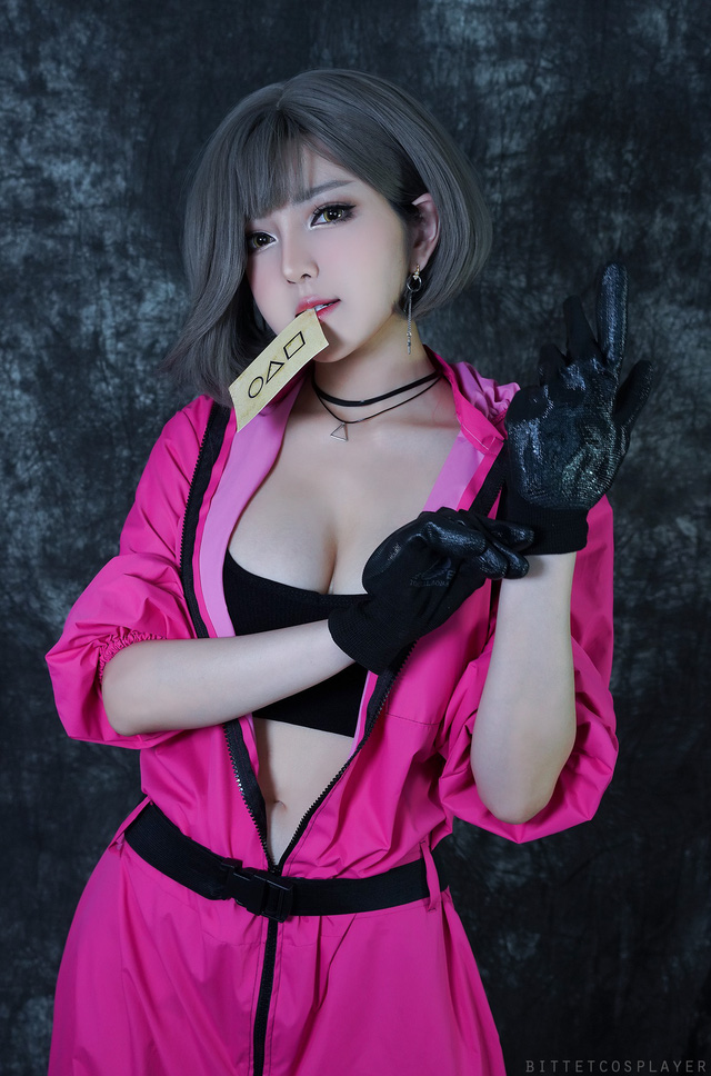 女 coser 变身“鱿鱼游戏”让粉丝欣喜若狂，大家都想玩“鱿鱼”插图1