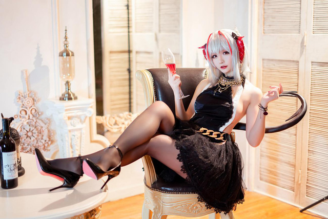 Hoshilily星之迟迟 cos 明日方舟 W [coser@星之迟迟 cos 图集]插图