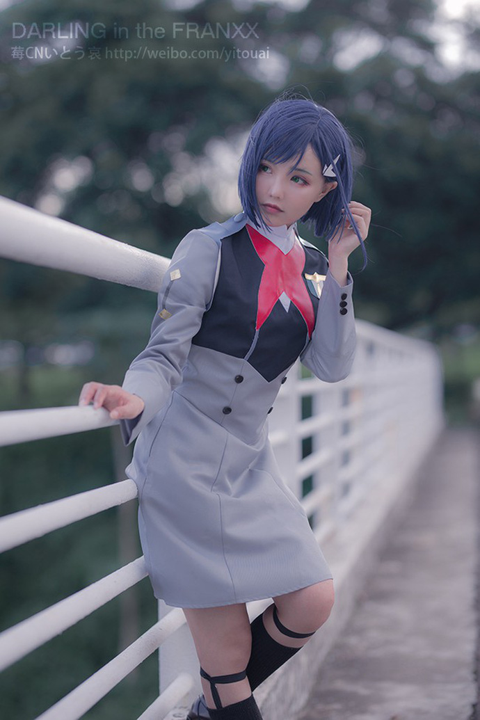 猫步她老公哀子 cos 作品 | 猫步她老公哀子 cos《DARLING in the FRANXX》莓插图3
