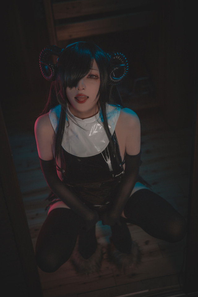 起司块wii cos 作品 | 起司块wii 化身性感的“魅魔修女”(起司块wii怎么了)插图1