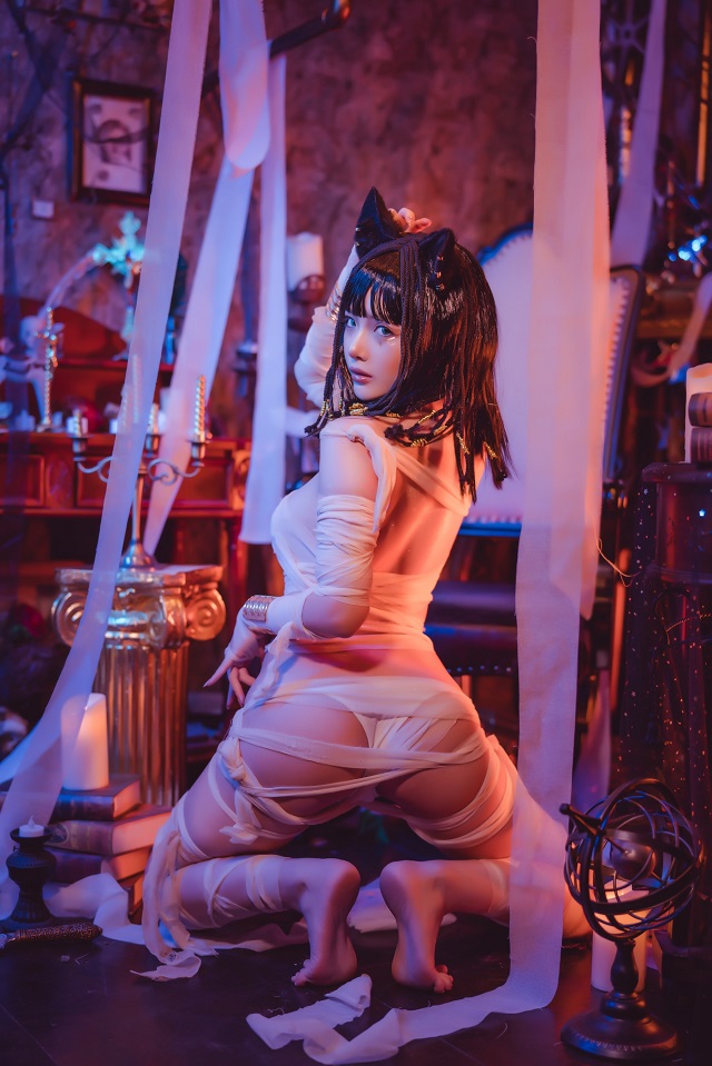 在探索古墓时，偶遇性感妖艳的 cosplay 版“木乃伊”(在探索古墓时的感受)插图3