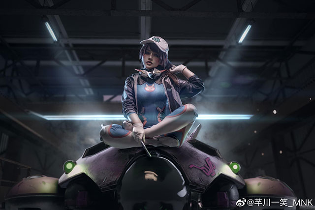 芊川一笑_MNK cos 作品 | 芊川一笑_MNK《守望先锋》D.Va 的 cos 图集(芊川一笑_mnk微博)插图1