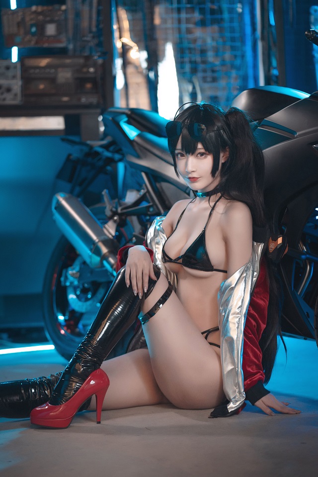 铁板烧鬼舞w cosplay | 铁板烧鬼舞w碧蓝航线·大凤机车cos图集(铁板烧鬼舞微博)插图4