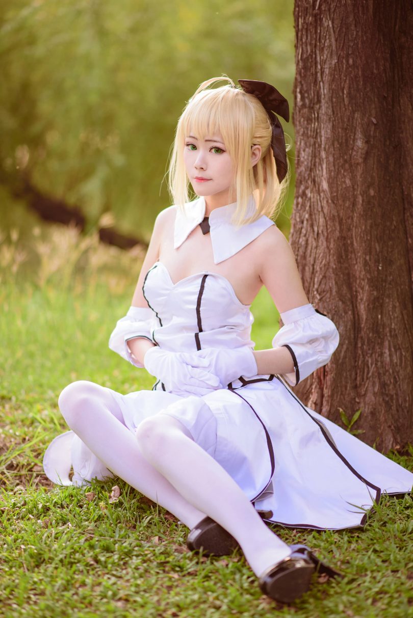 Arty亚缇cos作品 | Arty亚缇_FGO·阿尔托莉雅Lily cos [60P-92MB]