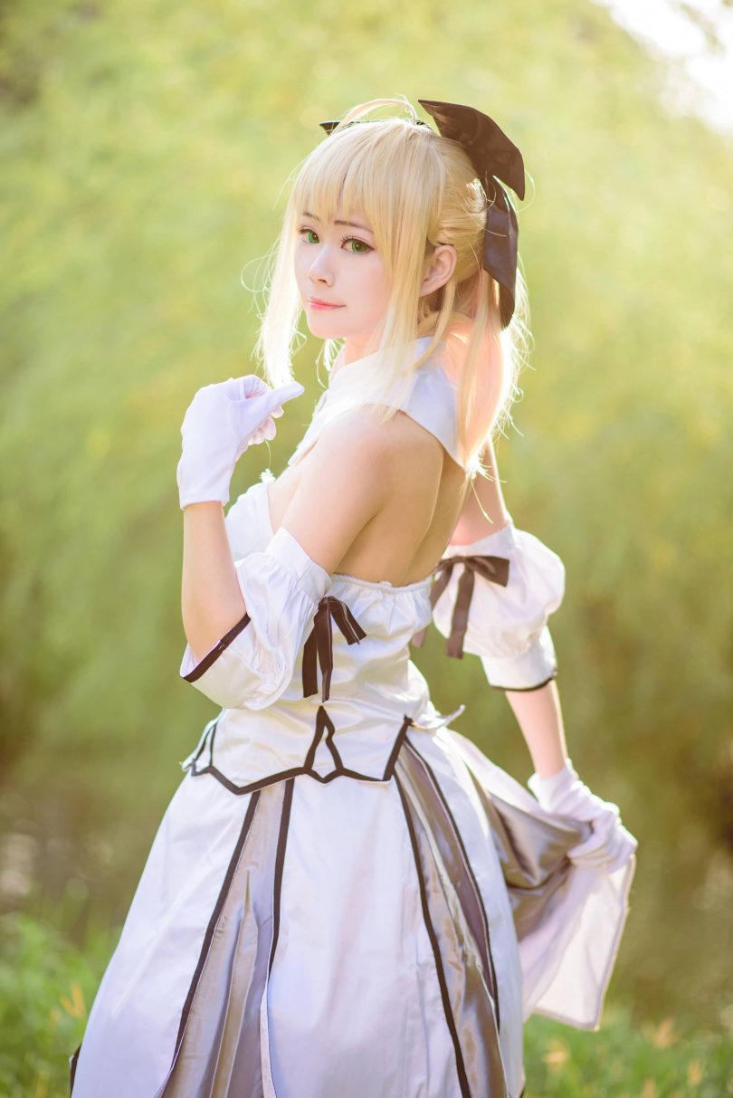 Arty亚缇cos作品 | Arty亚缇_FGO·阿尔托莉雅Lily cos [60P-92MB]