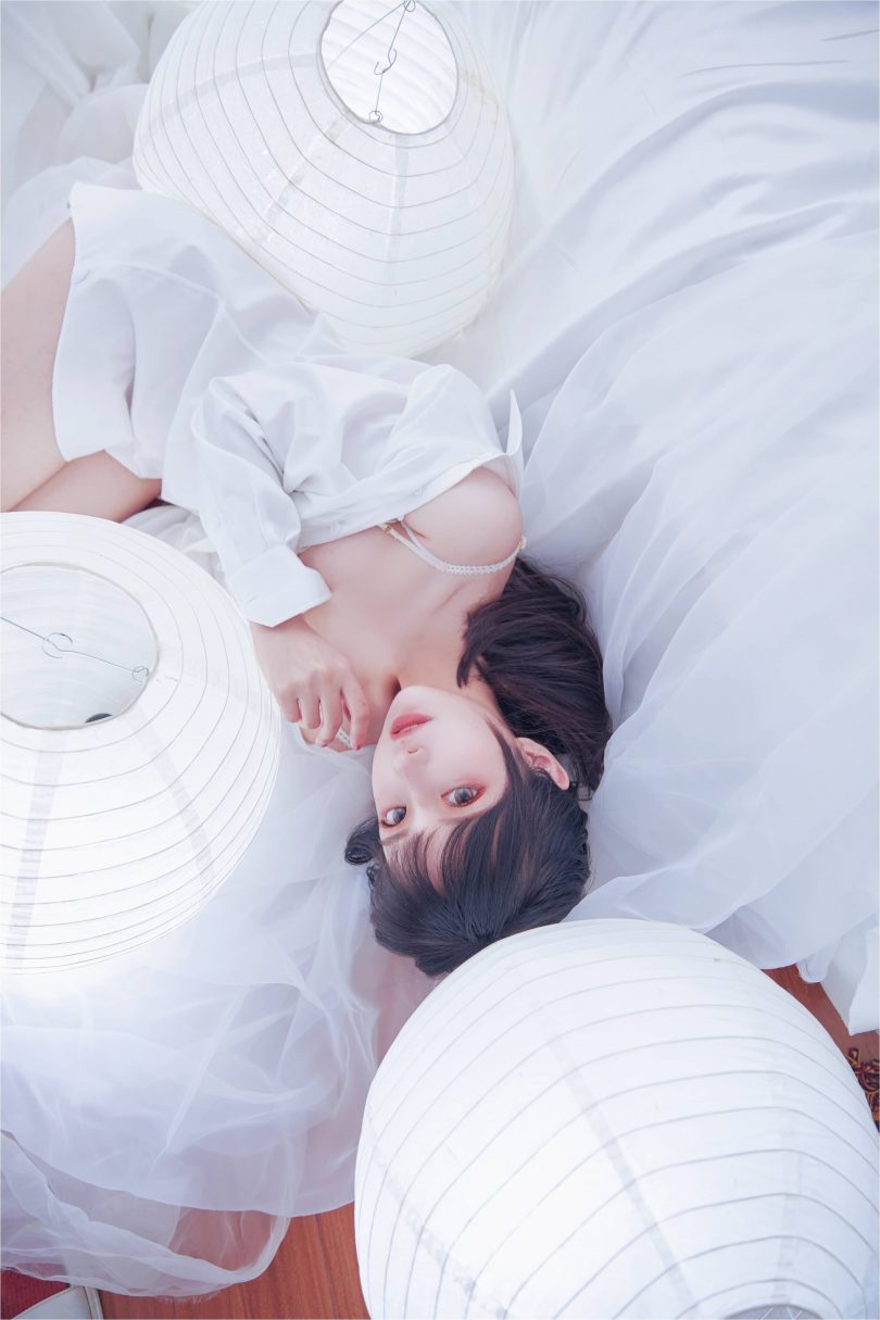 Shika小鹿鹿cos图包 | Shika小鹿鹿_纯白cosplay [18P-36MB]