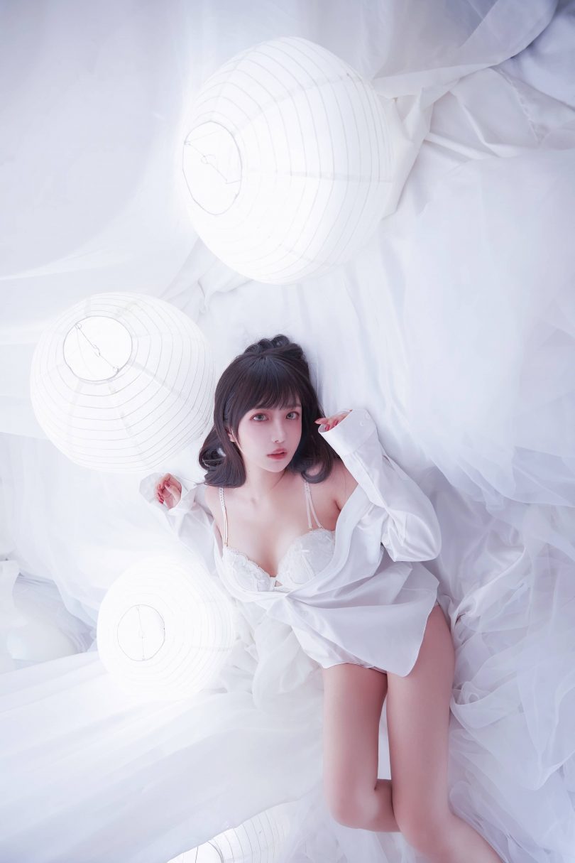 Shika小鹿鹿cos图包 | Shika小鹿鹿_纯白cosplay [18P-36MB]