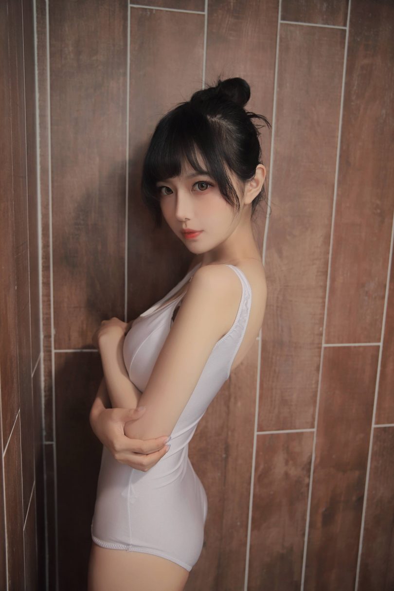 Shika小鹿鹿cosplay | Shika小鹿鹿_半透浴室cos [22P-50MB]