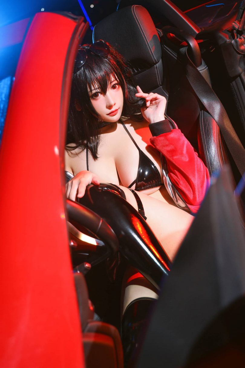 念念_D cosplay | 念念_D_碧蓝航线·大凤超级跑车cos [15P-23MB]