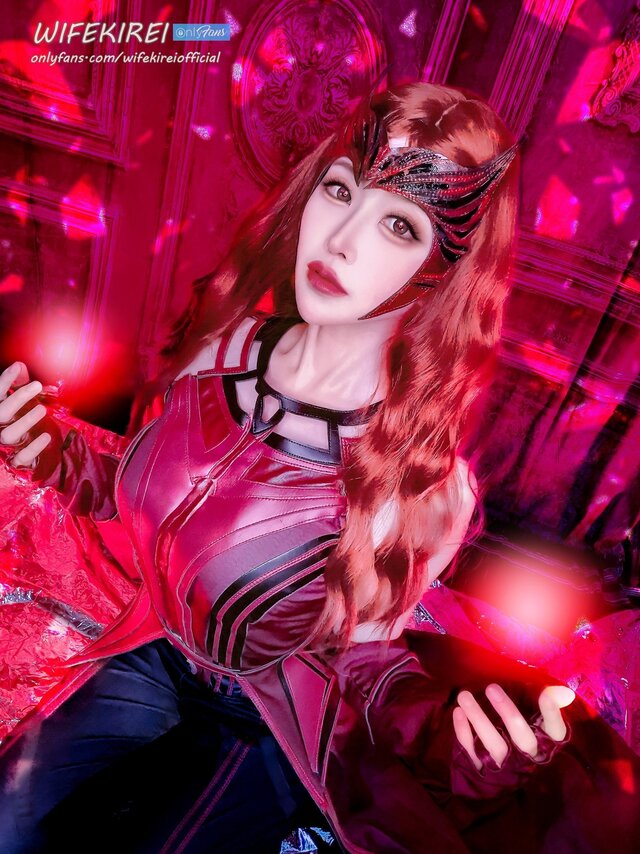 coser@WifeKirei在《原神》cos多莉，过于性感而受批评插图7
