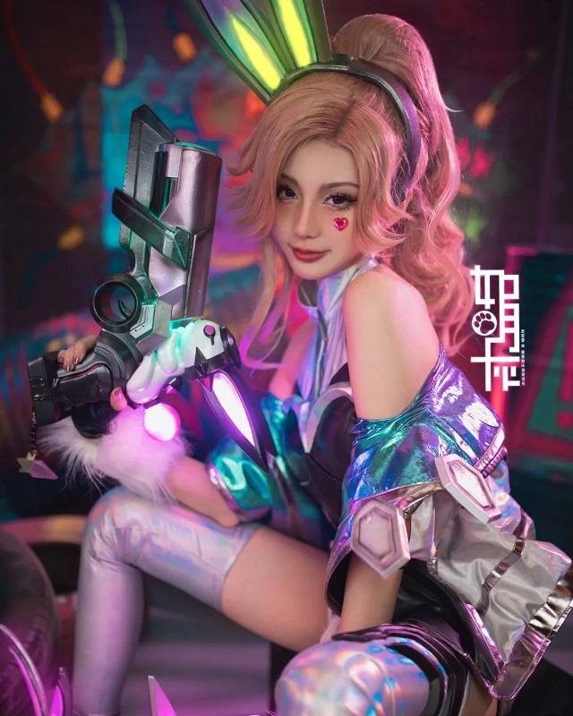如月灰在《英雄联盟》cos“兔指挥官”厄运小姐 [如月灰cos作品](英雄如月结局)插图5