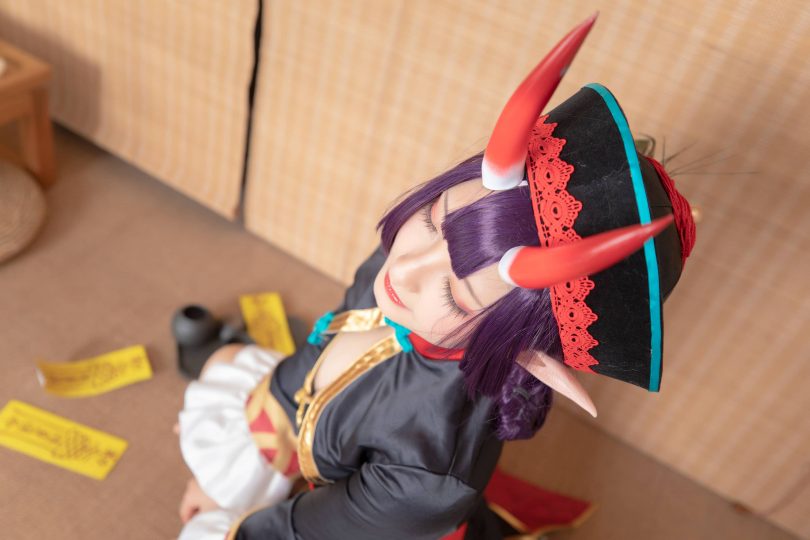 神楽坂真冬cos酒吞童子（Ⅰ）| 神楽坂真冬_《果実の酒気》酒吞cos [150P3V-755MB]