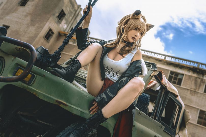 秋和柯基cos作品 | 秋和柯基_明日方舟·推进之王cos [33P-438MB]