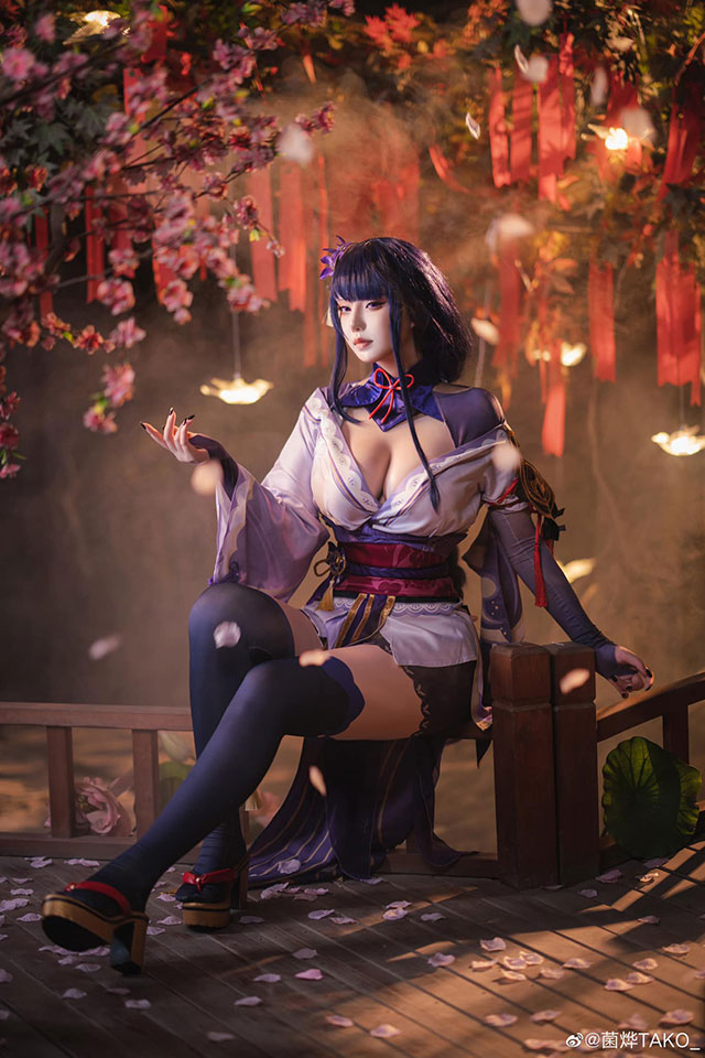 菌烨TAKO cosplay | 菌烨TAKO_在《原神》cos雷电将军(菌烨tako)插图2