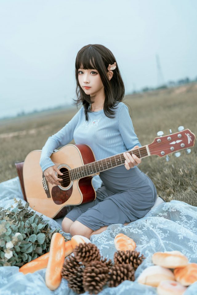 蠢沫沫cosplay | 蠢沫沫cos吉他妹妹，美丽迷人，爱不释手插图1