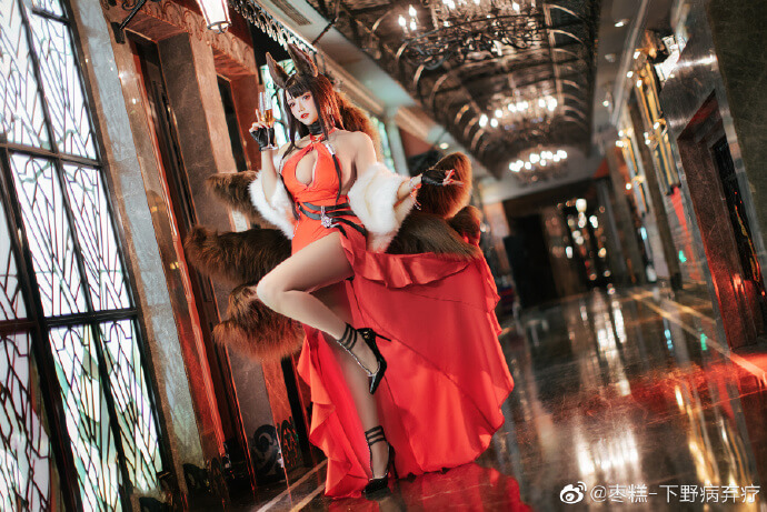 coser@枣糕_下野病弃疗在《碧蓝航线》cos赤城，性感美丽(枣糕-下野)插图1