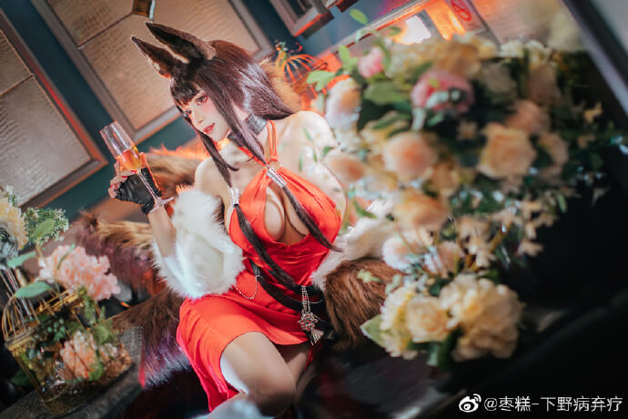 coser@枣糕_下野病弃疗在《碧蓝航线》cos赤城，性感美丽(枣糕-下野)插图2