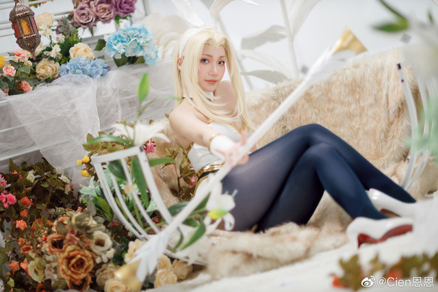 coser@Cien恩恩在《英雄联盟》化身“光辉女郎” 拉克丝，性感美丽(恩恩是谁)插图3