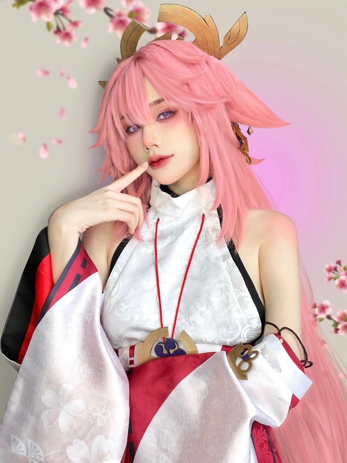 越南女coser@Mao Hie在《原神Impact》cosplay八重神子(越南女子被丈夫泼汽油烧伤)插图3