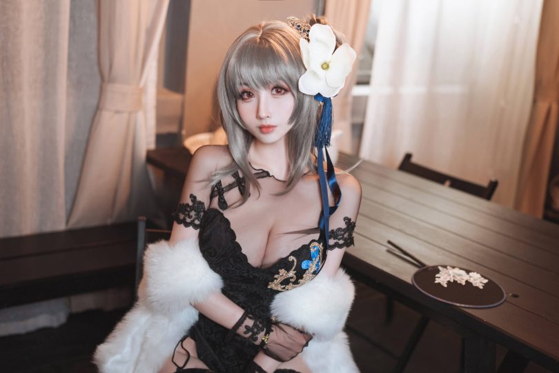 rioko凉凉子cos路易九世 | rioko凉凉子_瑰丽的执勤人cos作品 [39P11V-1.12GB]插图