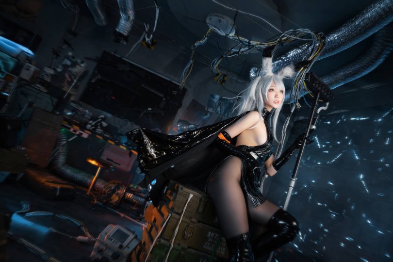 周叽是可爱兔兔cos图集 | 周叽是可爱兔兔_ 明日方舟·暴行精二cos [22P-303MB]