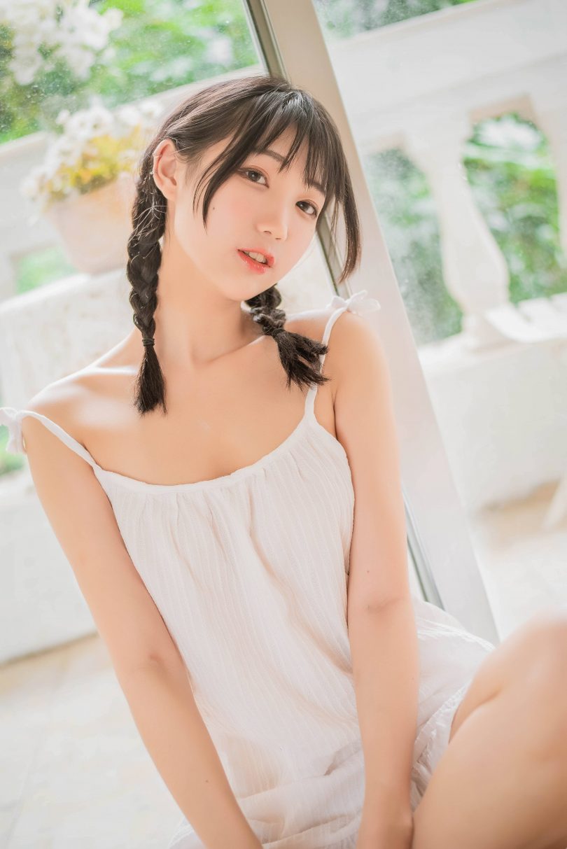 周叽是可爱兔兔cosplay | 周叽是可爱兔兔_ 盛夏cos图包 [19P-94MB]