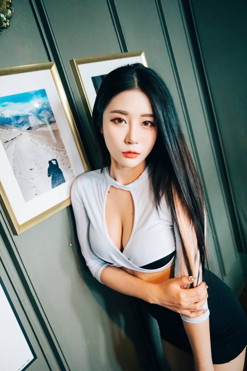 Bomi(보미)  LOOZY系列 | Bomi(보미)_Roomate·室友 cos作品 [52P-954MB]