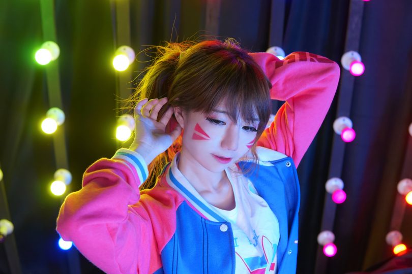Sally Dorasnow cos作品 | Sally Dorasnow_守望先锋·D.Va Gamer Girl cos [10P-102MB]