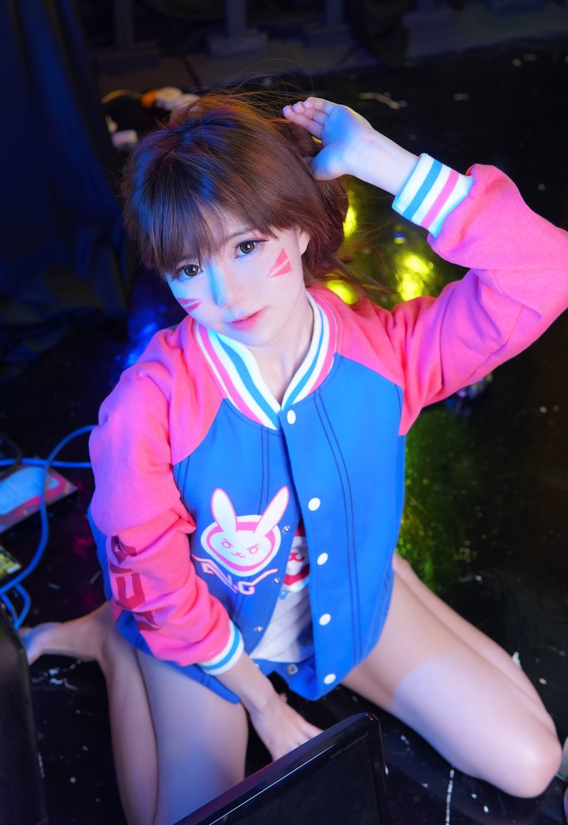 Sally Dorasnow cos作品 | Sally Dorasnow_守望先锋·D.Va Gamer Girl cos [10P-102MB]