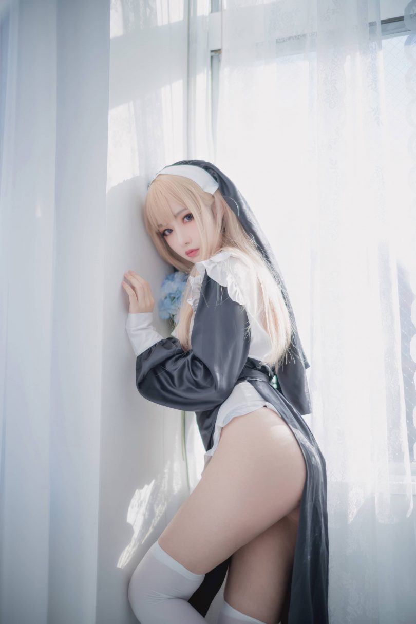 Shika小鹿鹿cos修女 | Shika小鹿鹿_修女cos作品 [16P-172MB]