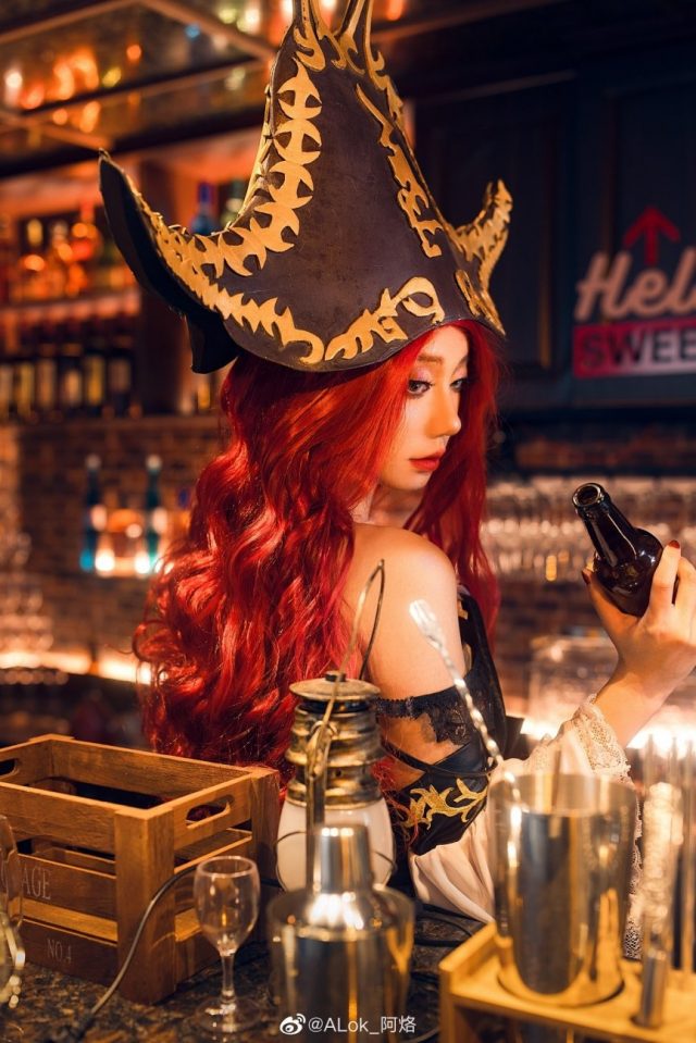 coser@ALok_阿烙在《英雄联盟》化身“赏金猎人”厄运小姐(画师阿洛)插图5