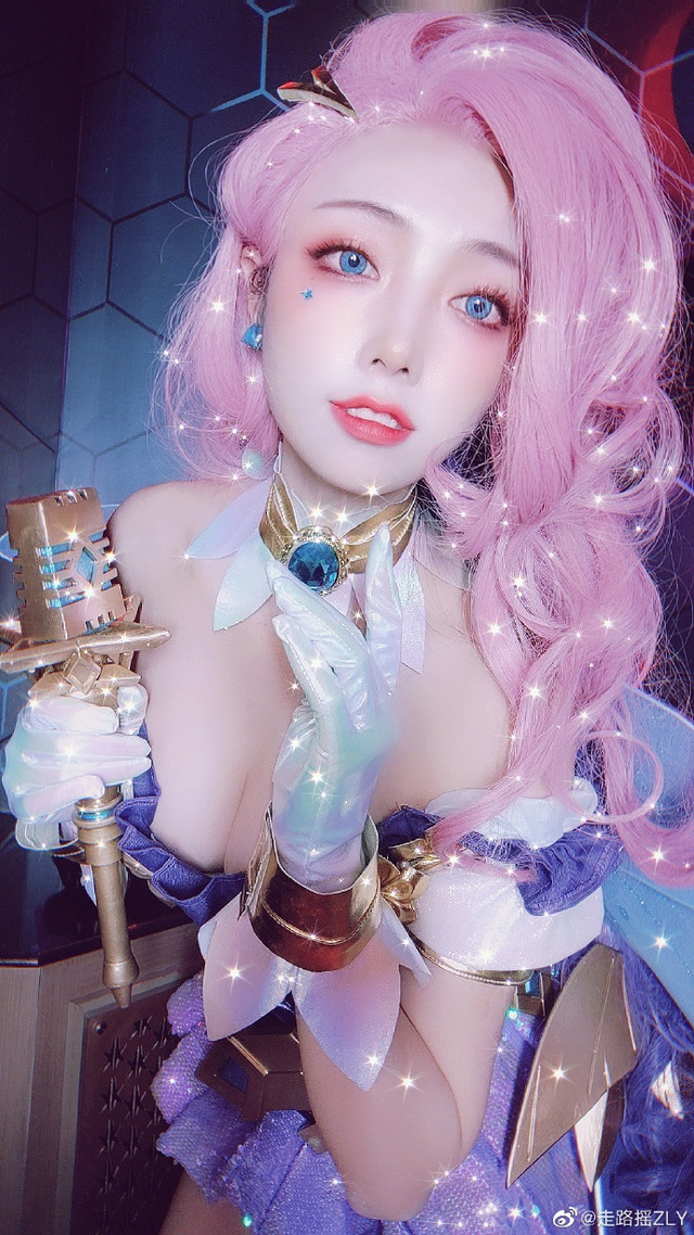 coser@走路摇ZLY在《英雄联盟》cos“星籁歌姬”萨勒芬妮插图4