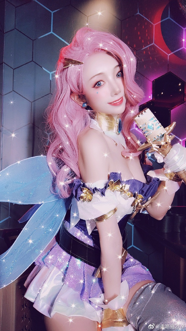 coser@走路摇ZLY在《英雄联盟》cos“星籁歌姬”萨勒芬妮插图2