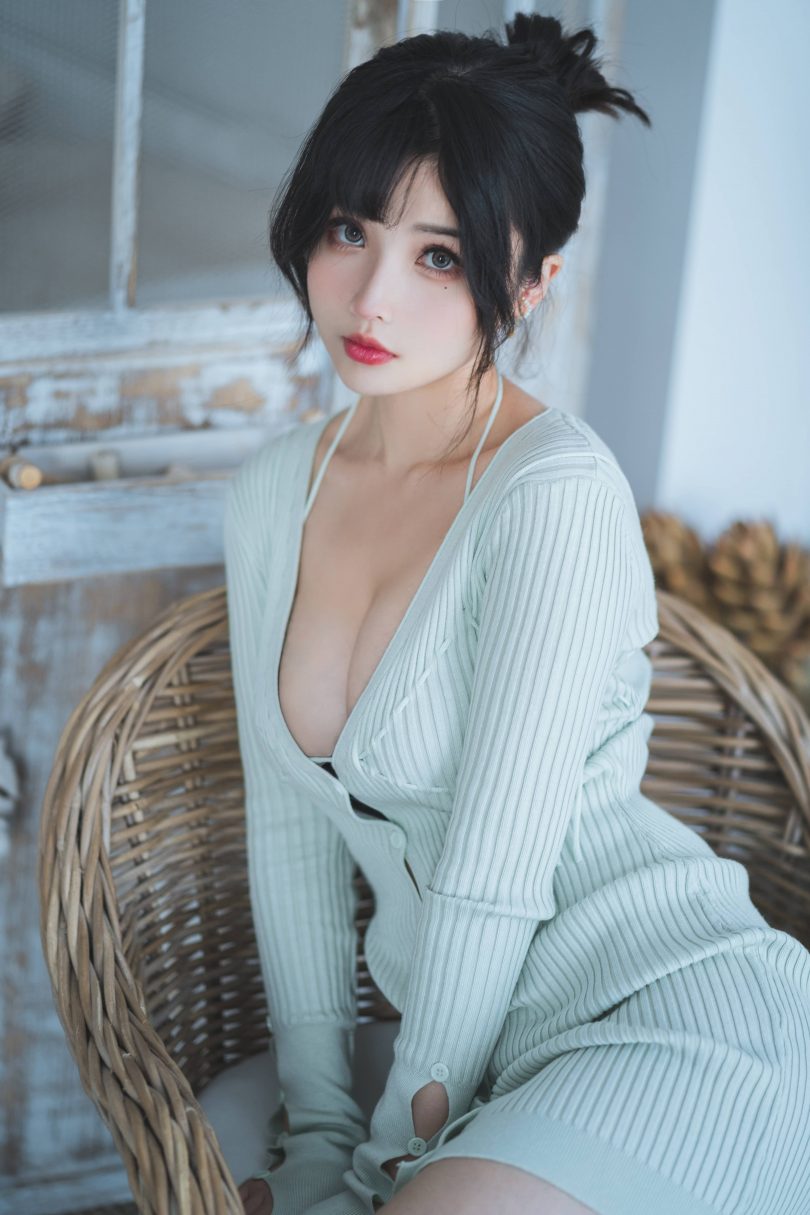 rioko凉凉子cosplay | rioko凉凉子_人妻毛衣cos作品 [54P-508MB]插图