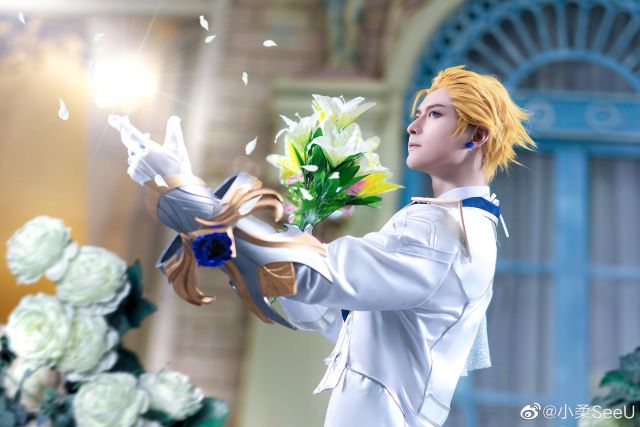 《英雄联盟》：小柔SeeU和W小小白W的“水晶玫瑰”情侣cosplay(英雄联盟官网)插图3