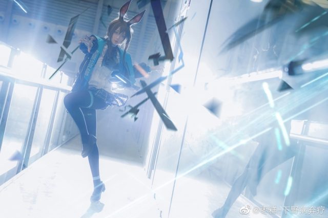 coser@枣糕_下野病弃疗和板医生拍摄的《明日方舟》cos作品(二婚小姑出嫁哥嫂还要随礼吗)插图3