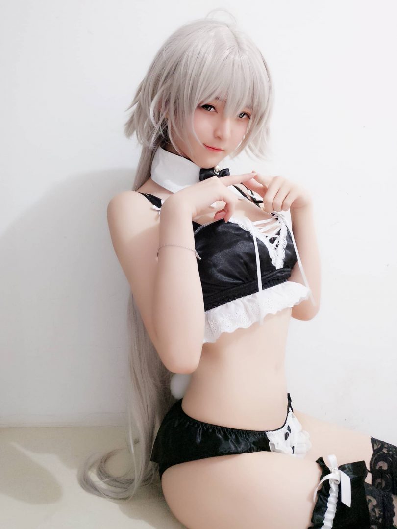 一小央泽cos黑兔 | 一小央泽_原创·黑兔cosplay作品 [10P-37MB]